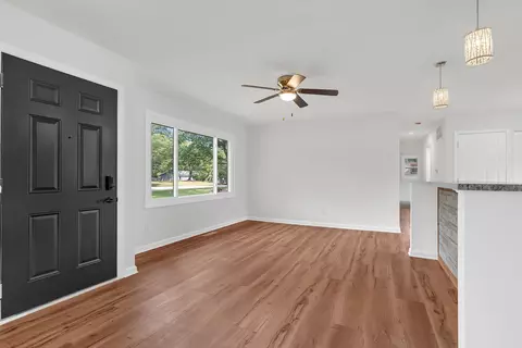 Living - 35737 Jay Dr, Custer Park, IL 60481 photo 2 of 8
