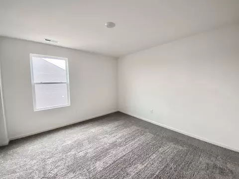 Bedroom - 1804 Overland Dr, Plainfield, IL 60586 photo 3 of 7