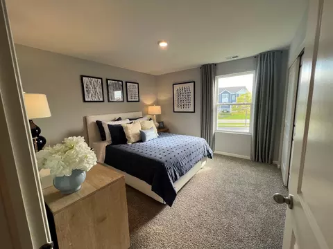 Bedroom - 1804 Overland Dr, Plainfield, IL 60586 photo 5 of 7