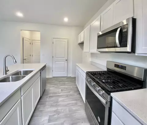 Kitchen - 1804 Overland Dr, Plainfield, IL 60586 photo 2 of 2