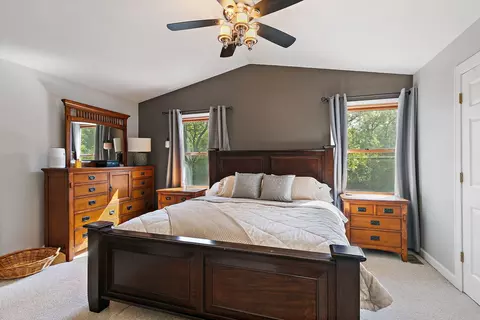 Bedroom - 811 Carol Ave, Mchenry, IL 60050 photo 1 of 3