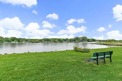 View/Area - 811 Carol Ave, Mchenry, IL 60050 photo 2 of 2