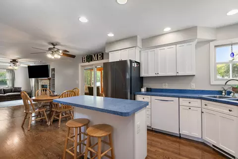Kitchen - 811 Carol Ave, Mchenry, IL 60050 photo 3 of 3