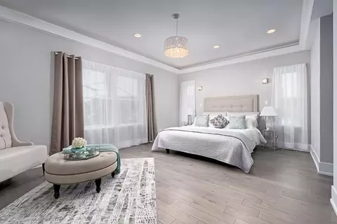 Bedroom - 1015 E 43rd St, Chicago, IL 60653 photo 1 of 5