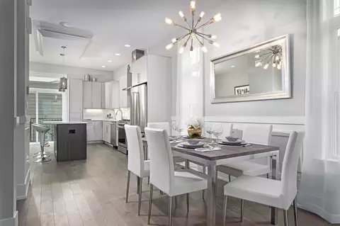 Dining - 1015 E 43rd St, Chicago, IL 60653 photo 1 of 1