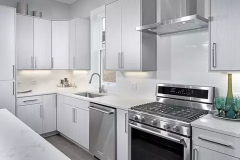 Kitchen - 1015 E 43rd St, Chicago, IL 60653 photo 1 of 3