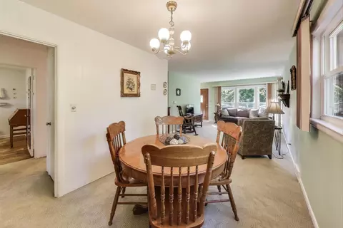 Dining - 309 Darrow Ave, Evanston, IL 60202 photo 1 of 2