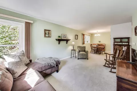 Living - 309 Darrow Ave, Evanston, IL 60202 photo 1 of 3