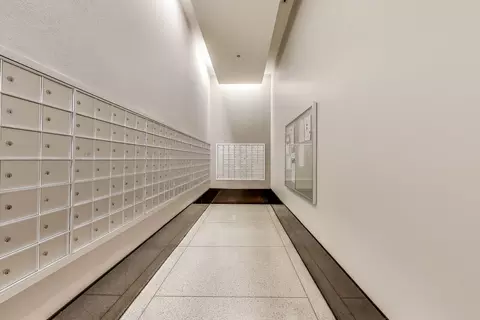 Undisclosed, Chicago, IL 60611 photo 9