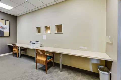 Undisclosed, Chicago, IL 60611 photo 35