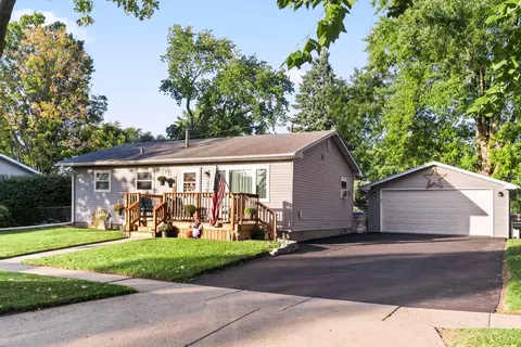 1510 E Dresser Rd, Dekalb, IL 60115