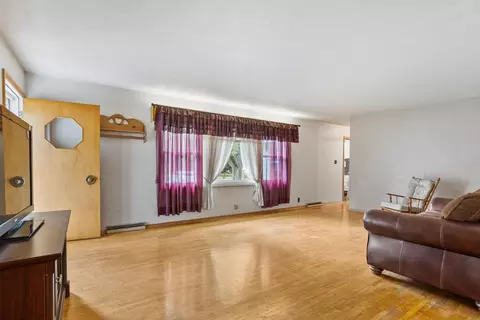 509 E Oak St, Chatsworth, IL 60921 photo 7