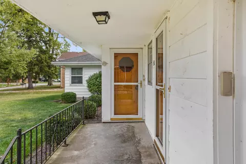 509 E Oak St, Chatsworth, IL 60921 photo 5