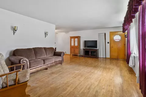 509 E Oak St, Chatsworth, IL 60921 photo 8