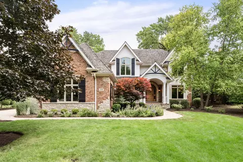 1727 Stoddard Ave, Wheaton, IL 60187