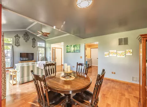 355 Ashford Cir #4, Bartlett, IL 60103 photo 7