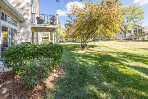 355 Ashford Cir #4, Bartlett, IL 60103 photo 21