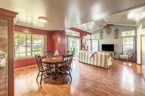 355 Ashford Cir #4, Bartlett, IL 60103 photo 6