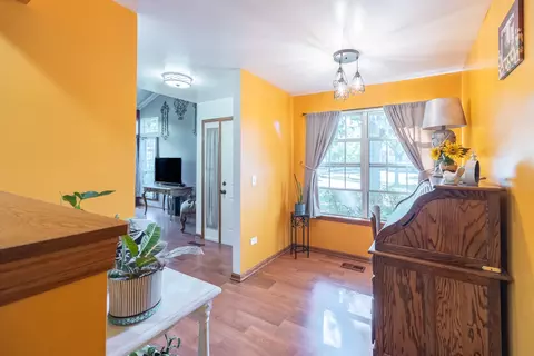 355 Ashford Cir #4, Bartlett, IL 60103 photo 10