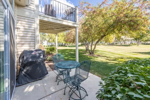 355 Ashford Cir #4, Bartlett, IL 60103 photo 22