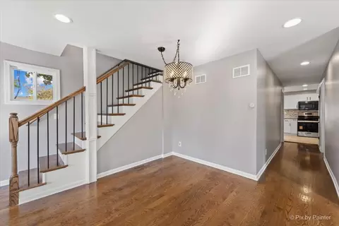 Entry Way - 561 Dundee Ave, Elgin, IL 60120 photo 1 of 5