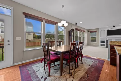 Dining - 312 Monument Rd, Elgin, IL 60124 photo 1 of 2