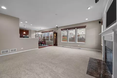 Living - 312 Monument Rd, Elgin, IL 60124 photo 5 of 6
