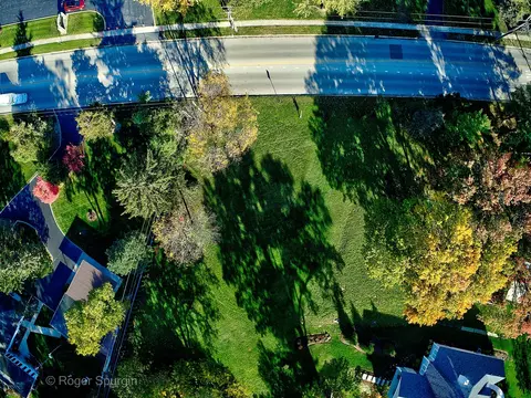 1736 Kaneville Rd, Geneva, IL 60134