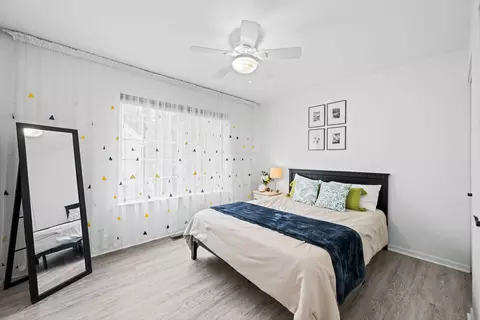 Bedroom - 70 Cherbourg Ct #70, Wheeling, IL 60090 photo 2 of 4