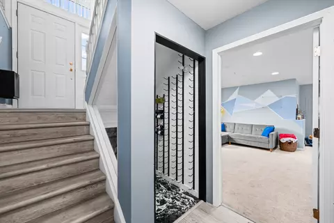 Entry Way - 70 Cherbourg Ct #70, Wheeling, IL 60090 photo 4 of 5
