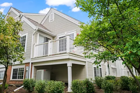 Exterior - 70 Cherbourg Ct #70, Wheeling, IL 60090 photo 4 of 5