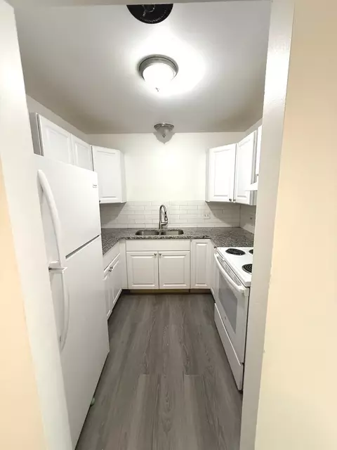 271 Northgate Pkwy #E, Wheeling, IL 60090 photo 4