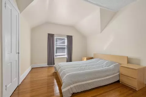 Bedroom - 302 Griswold St, Elgin, IL 60123 photo 3 of 3