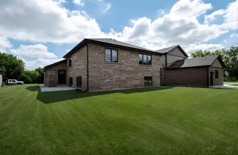 7942 W 74 St, Bridgeview, IL 60455 photo 5