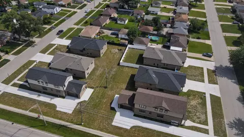 7942 W 74 St, Bridgeview, IL 60455 photo 38