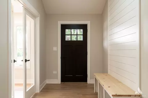 Entry Way - 7945 W 73 Pl, Bridgeview, IL 60455 photo 1 of 3