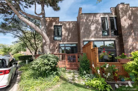 4 Birch Tree Ct, Elmhurst, IL 60126