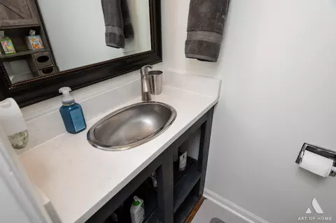 Bath - 4 Birch Tree Ct, Elmhurst, IL 60126 photo 1 of 2