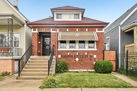 2118 W 70th Pl, Chicago, IL 60636