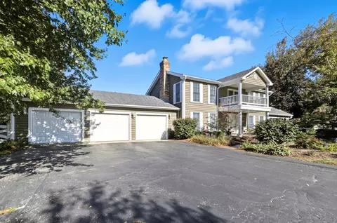 40 W156 Sturbridge Way, Elgin, IL 60124