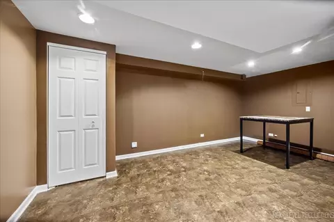 Other - 2155 Grayhawk Dr, Aurora, IL 60503 photo 6 of 8