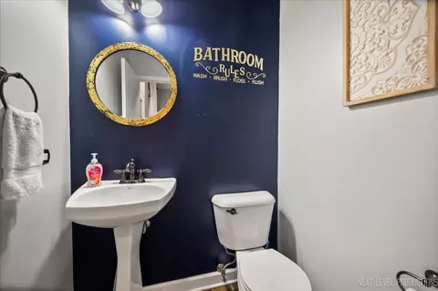 Bath - 2155 Grayhawk Dr, Aurora, IL 60503 photo 1 of 3