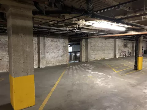 2545 S Dearborn St #P-91, Chicago, IL 60616
