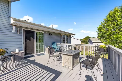 9885 Highstone Dr, Roscoe, IL 61073 photo 22