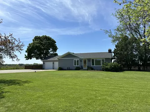 20217 River Rd, Marengo, IL 60152