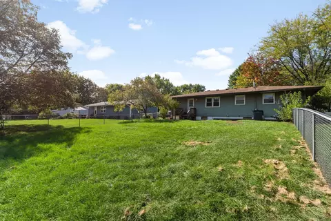 Exterior - 4712 Gregory St, Mchenry, IL 60051 photo 5 of 7