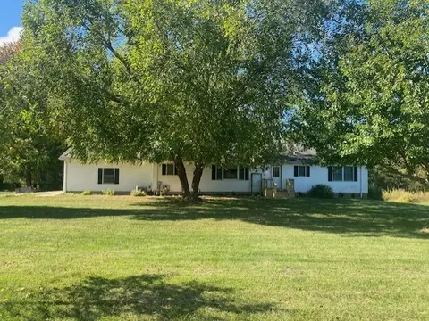 12369 Il 26 Hwy, Princeton, IL 61356