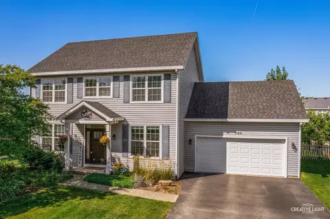 504 Dogwood Ct, North Aurora, IL 60542