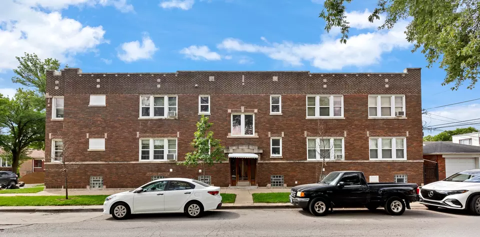  2554 N Oak Park Ave, Chicago, IL 60707 photo 1