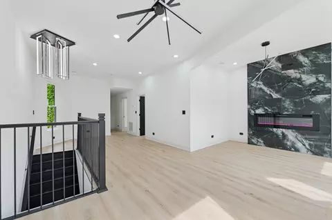 Living - 6430 S Eberhart Ave, Chicago, IL 60637 photo 3 of 4